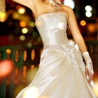 Large picture wedding dress and cotton clothes all kinds