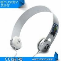 Large picture Creative Design in ear headphones with mic