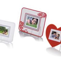 Large picture 2.4 inch digital photo frame
