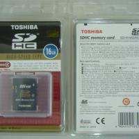 Large picture Toshiba SDHC memory card