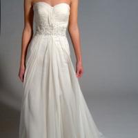 Large picture Strapless simple wedding dress in great chiffon