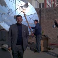 Large picture SOLAR TRACKING ENGINE DISH