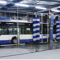 Large picture automatic bus&truck washer