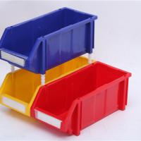 Large picture Plastic srew box size