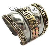 Tibet Om Ring