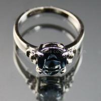 fashion Swarovski Ring on sell. www.wholesalehandbagsdesigner.com